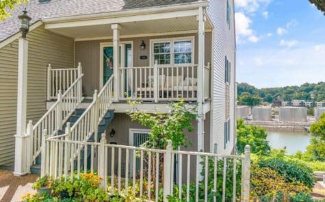 516 Riverfront Way Knoxville, TN 37915